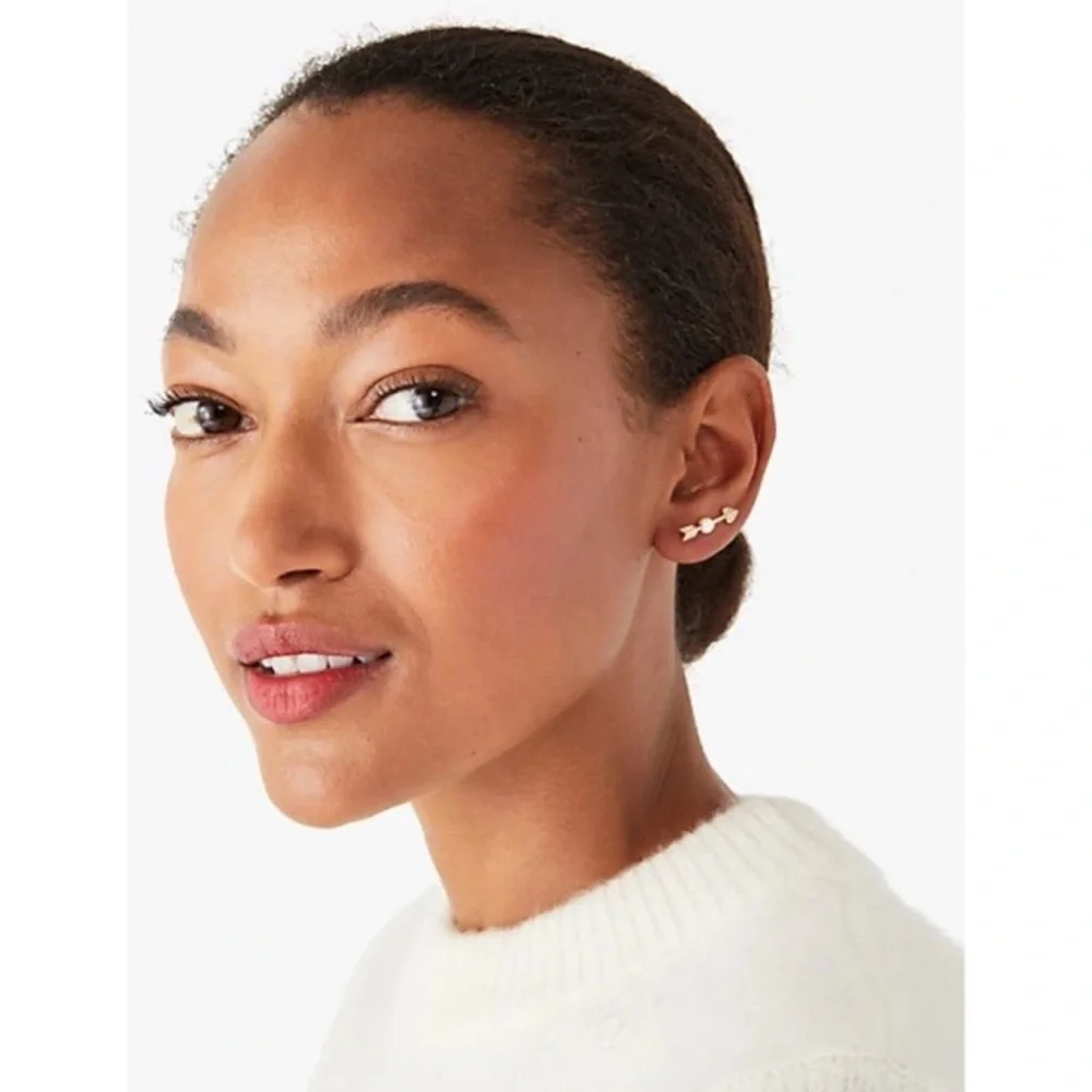 Kate Spade Love Game Ear Pin Earrings Gold Heart Arrow Pearl NWT and Dust Bag